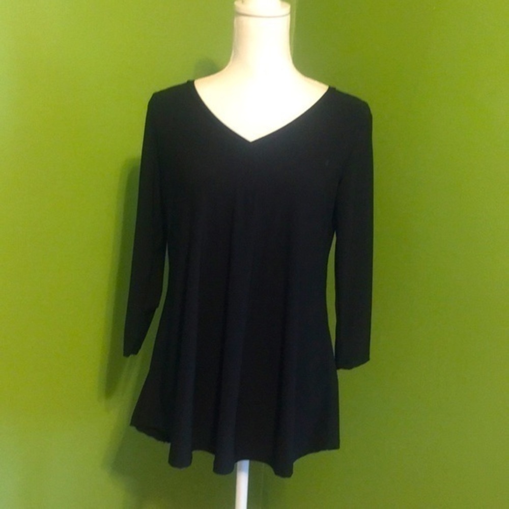 ACCENT black tunic v-neck with 3/5 sleeves